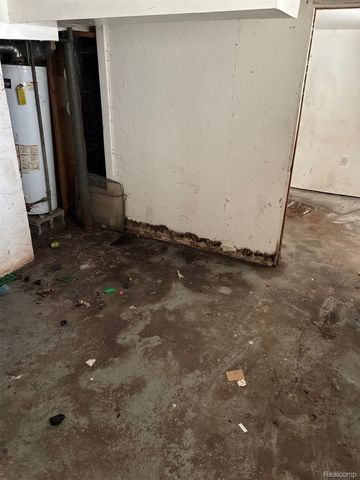 19321 Northrop Street, Detroit, MI 48219