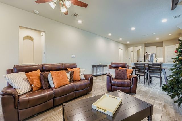 833 Knoxbridge Road, Forney, TX 75126