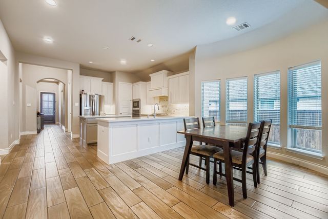 833 Knoxbridge Road, Forney, TX 75126