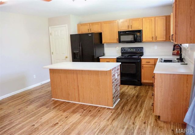 171 Homefield Gardens Drive, O'fallon, MO 63366