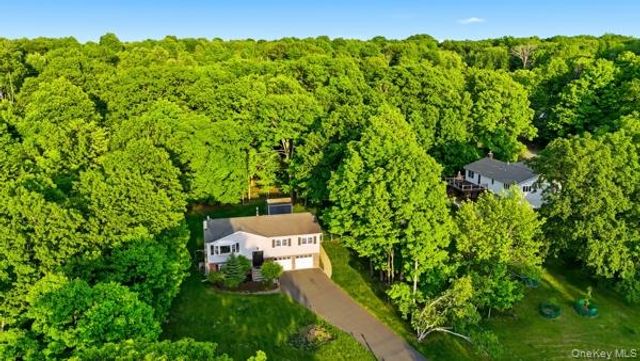 31 Laura Road, Monroe, NY 10950