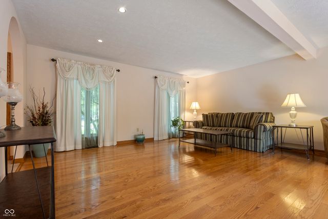 3022 Walnut Court, Greenfield, IN 46140
