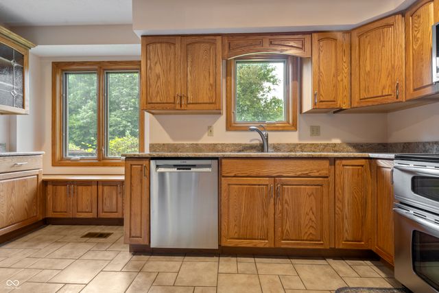 3022 Walnut Court, Greenfield, IN 46140