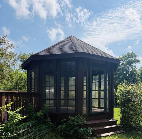 3022 Walnut Court, Greenfield, IN 46140