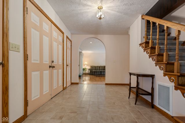 3022 Walnut Court, Greenfield, IN 46140