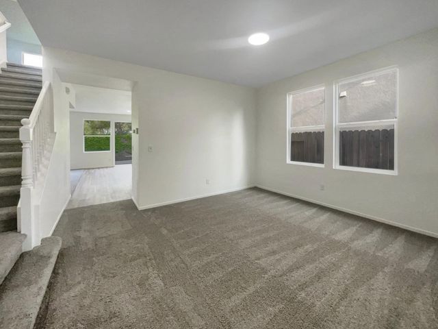 10084 Schuler Ranch Rd, Elk Grove, CA 95757