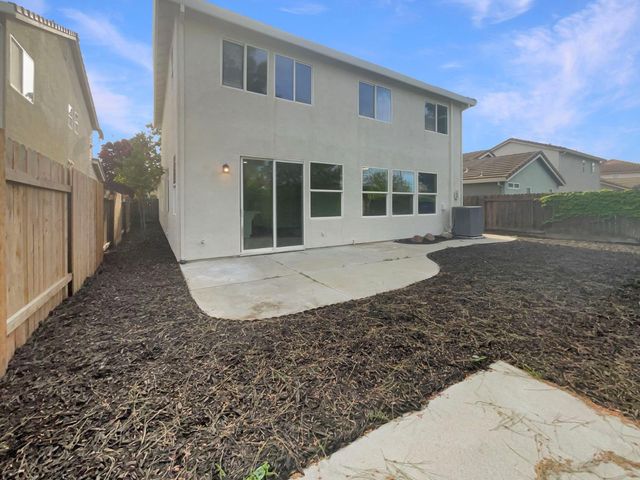10084 Schuler Ranch Rd, Elk Grove, CA 95757
