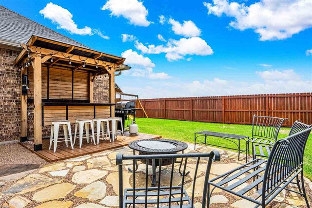 2197 SW 56th St, Lawton, OK 73505