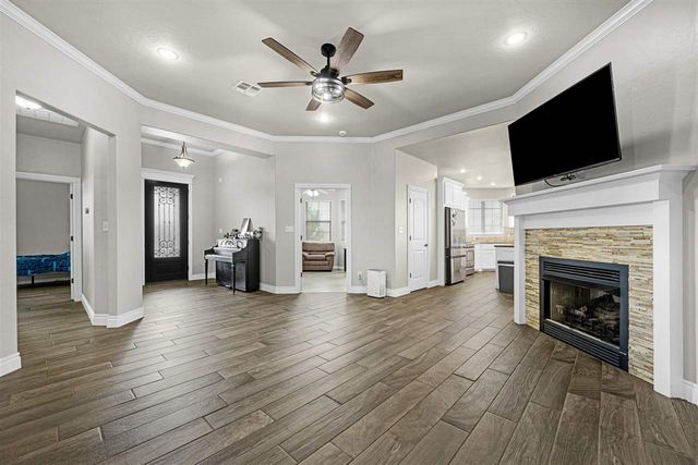 2197 SW 56th St, Lawton, OK 73505