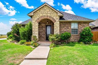 2197 SW 56th St, Lawton, OK 73505