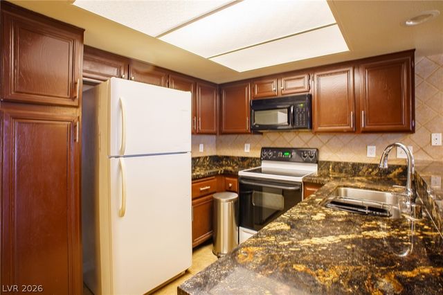 2753 Lodestone Drive, Las Vegas, NV 89117