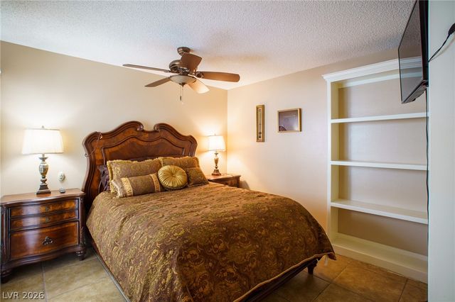 2753 Lodestone Drive, Las Vegas, NV 89117