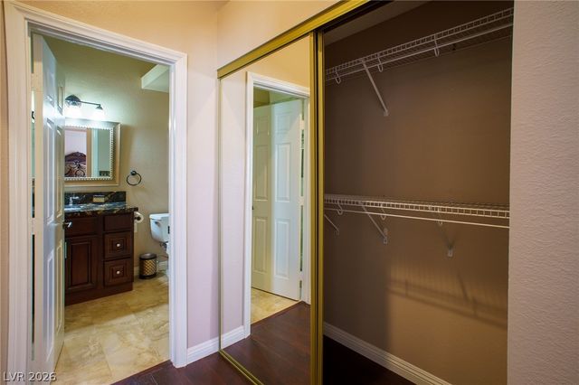 2753 Lodestone Drive, Las Vegas, NV 89117