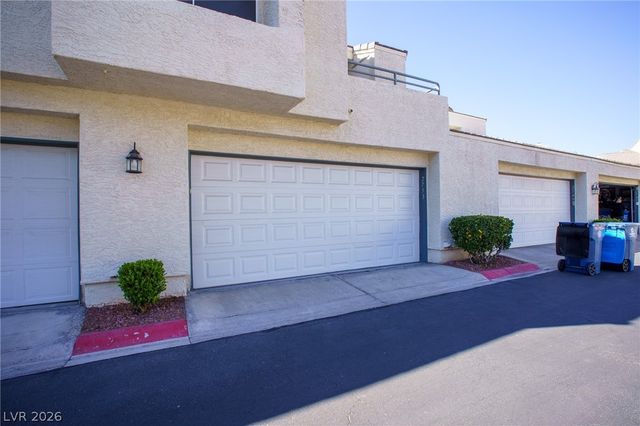 2753 Lodestone Drive, Las Vegas, NV 89117