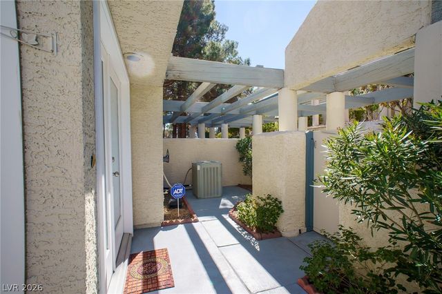 2753 Lodestone Drive, Las Vegas, NV 89117