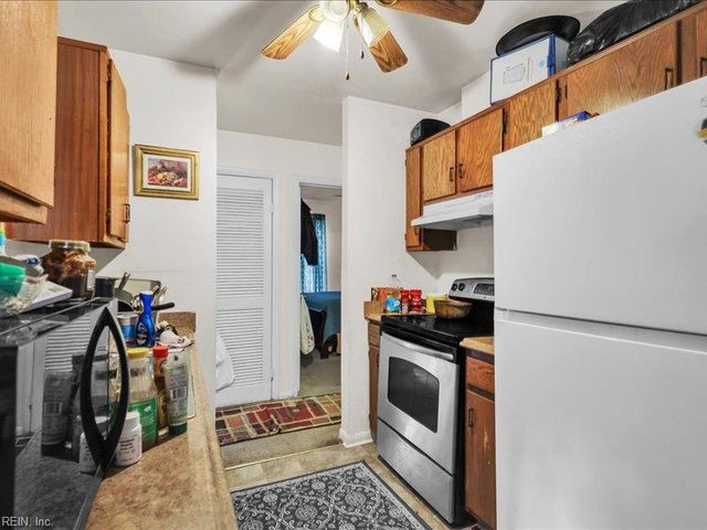 814 Downing ST, Hampton, VA 23661