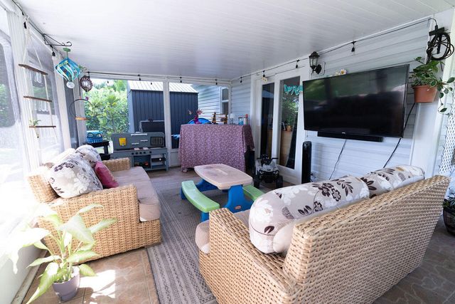 9060 CHRYSANTHEMUM Drive, Boynton Beach, FL 33472