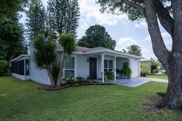 9060 CHRYSANTHEMUM Drive, Boynton Beach, FL 33472