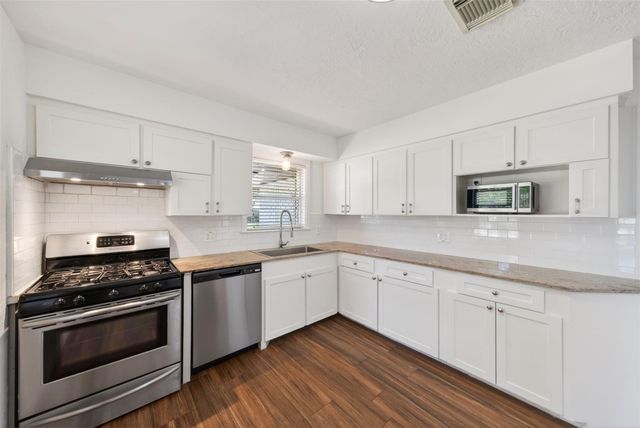 4719 Nina Lee Lane, Houston, TX 77092