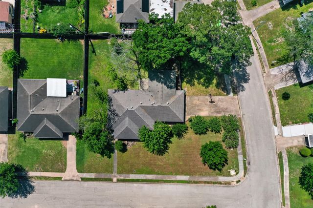 4719 Nina Lee Lane, Houston, TX 77092