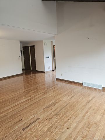 87 Creek Lane A, Stratford, CT 06614