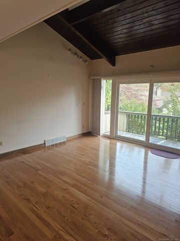 87 Creek Lane A, Stratford, CT 06614