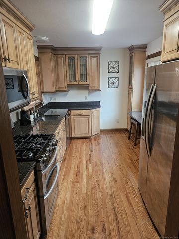 87 Creek Lane A, Stratford, CT 06614