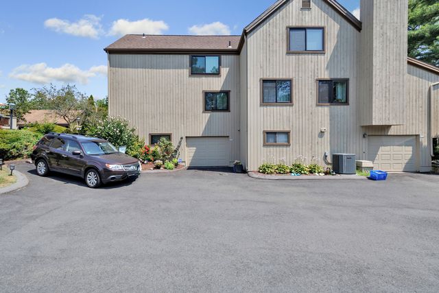 87 Creek Lane A, Stratford, CT 06614