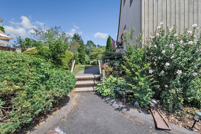 87 Creek Lane A, Stratford, CT 06614