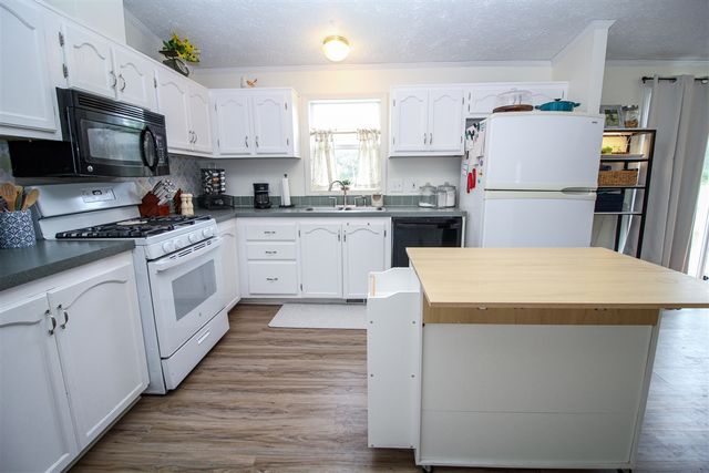 12524 Serenity Drive, Marcellus, MI 49067