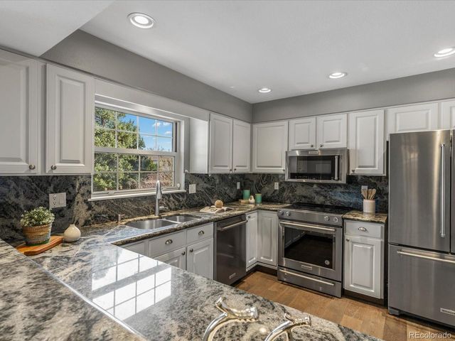 6377 E Jamison Cir N, Centennial, CO 80112