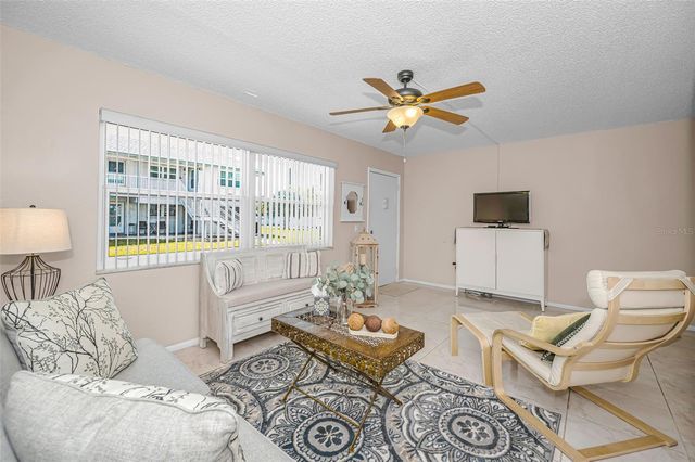 5257 81ST LANE N 2, St Petersburg, FL 33709