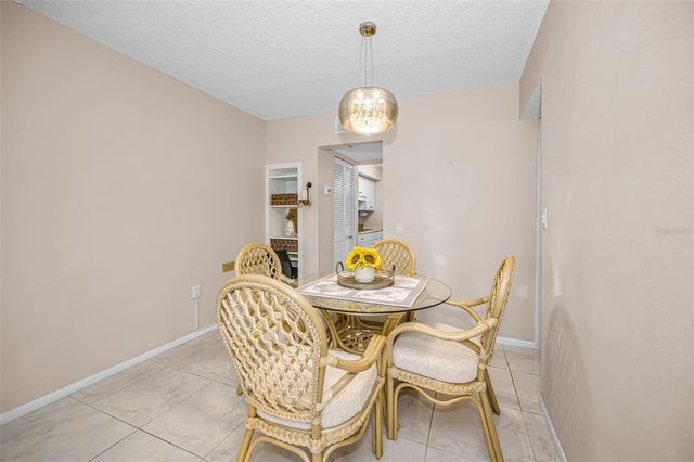 5257 81ST LANE N 2, St Petersburg, FL 33709