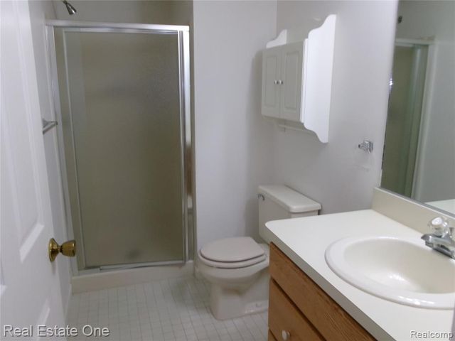 25832 Lexington 6, South Lyon, MI 48178