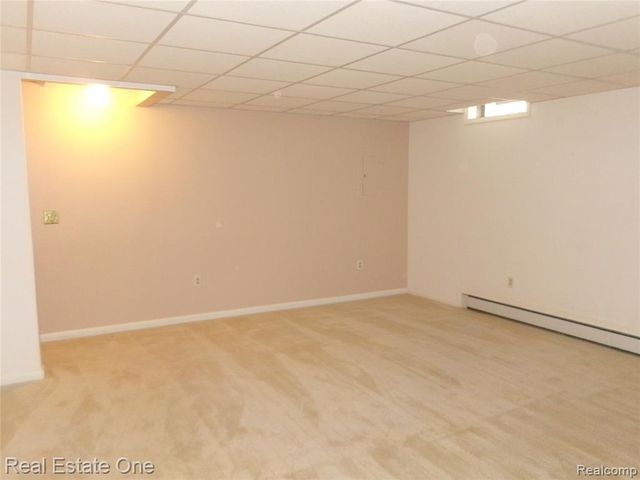 25832 Lexington 6, South Lyon, MI 48178