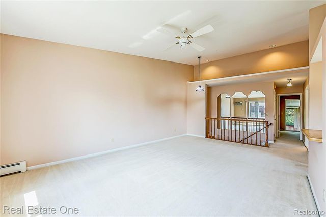 25832 Lexington 6, South Lyon, MI 48178