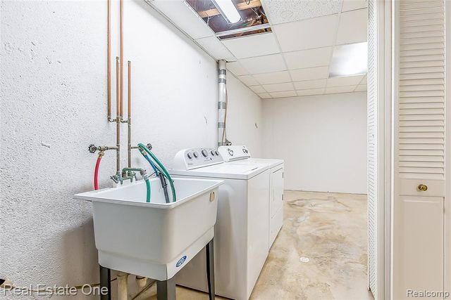 25832 Lexington 6, South Lyon, MI 48178