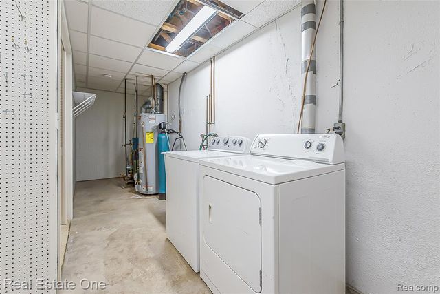 25832 Lexington 6, South Lyon, MI 48178