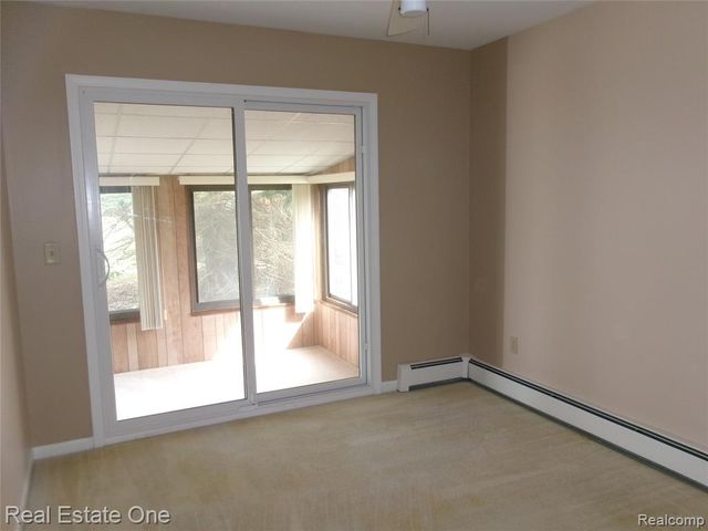 25832 Lexington 6, South Lyon, MI 48178