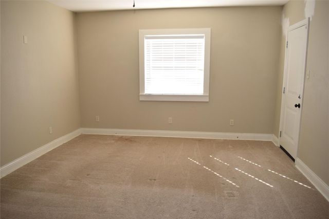 214 E Jack Street, Baytown, TX 77520