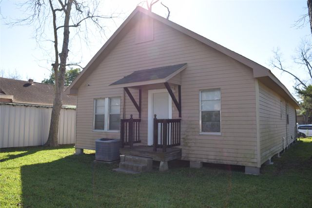 214 E Jack Street, Baytown, TX 77520