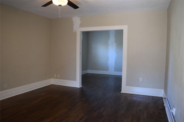 214 E Jack Street, Baytown, TX 77520