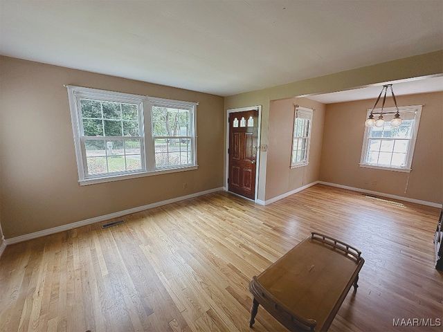 32 Pecan Drive, Selma, AL 36701