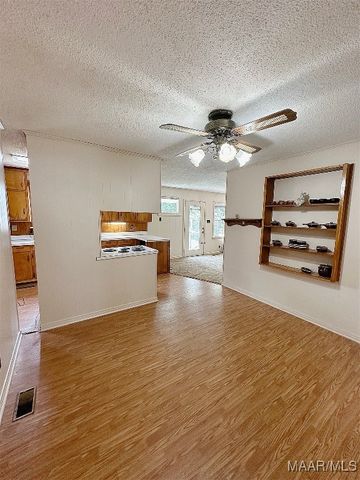 32 Pecan Drive, Selma, AL 36701