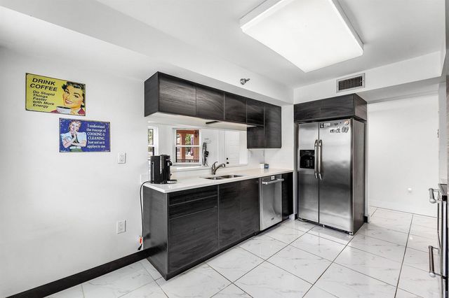 6614 Villa Sonrisa Drive 123, Boca Raton, FL 33433