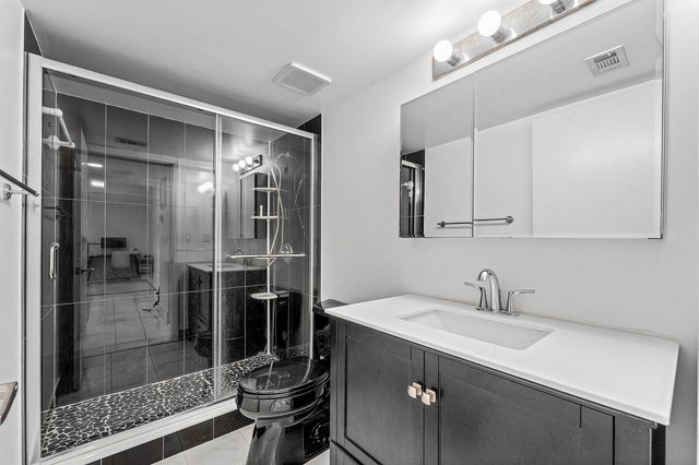 6614 Villa Sonrisa Drive 123, Boca Raton, FL 33433