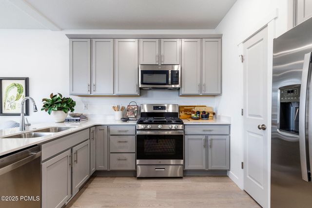 68 Scenic Heights Road, Kamas, UT 84036