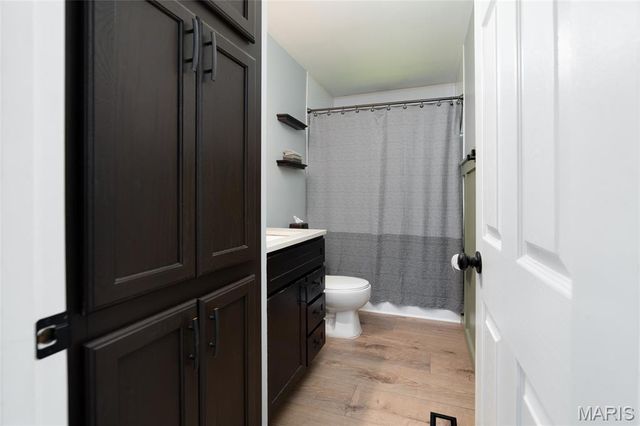 1334 Saint Gregory Lane, St Charles, MO 63304