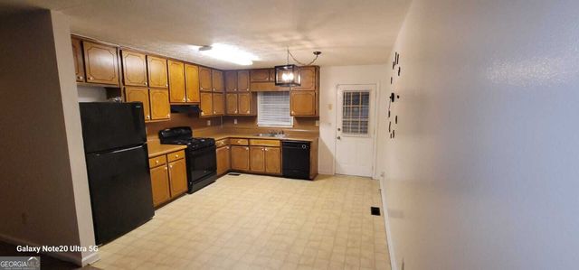 112 Fairhaven Court, Stockbridge, GA 30281