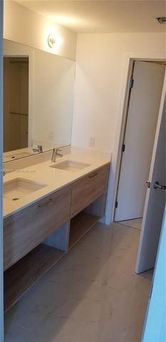 16385 Biscayne Blvd 1516, Miami, FL 33160